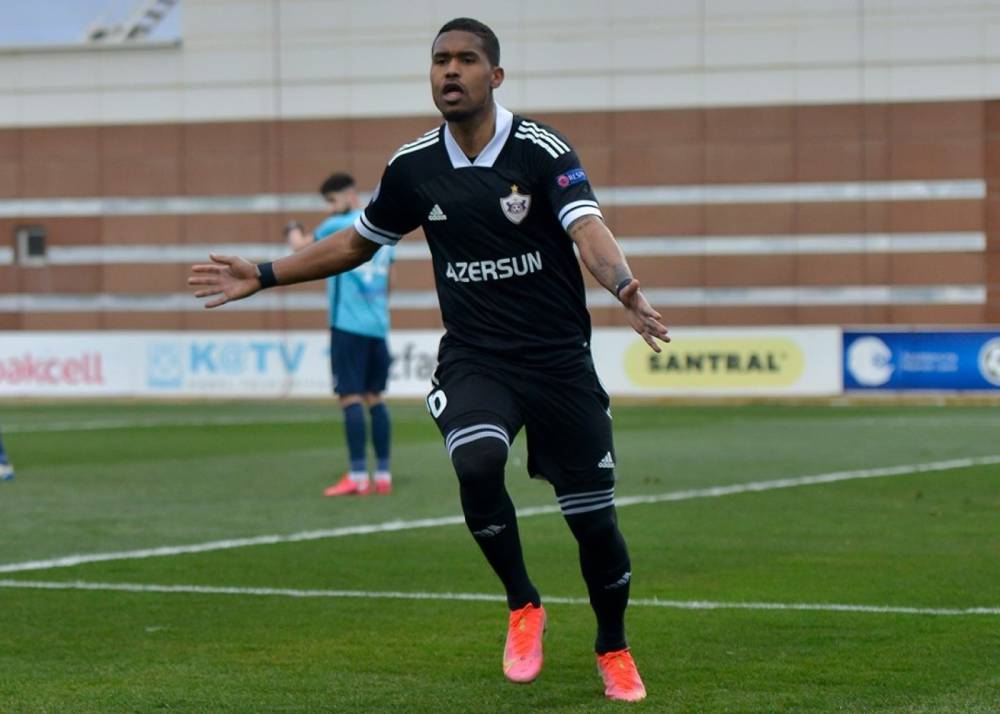 "Qarabağ"ın daha bir futbolçusu milliyə çağırıldı