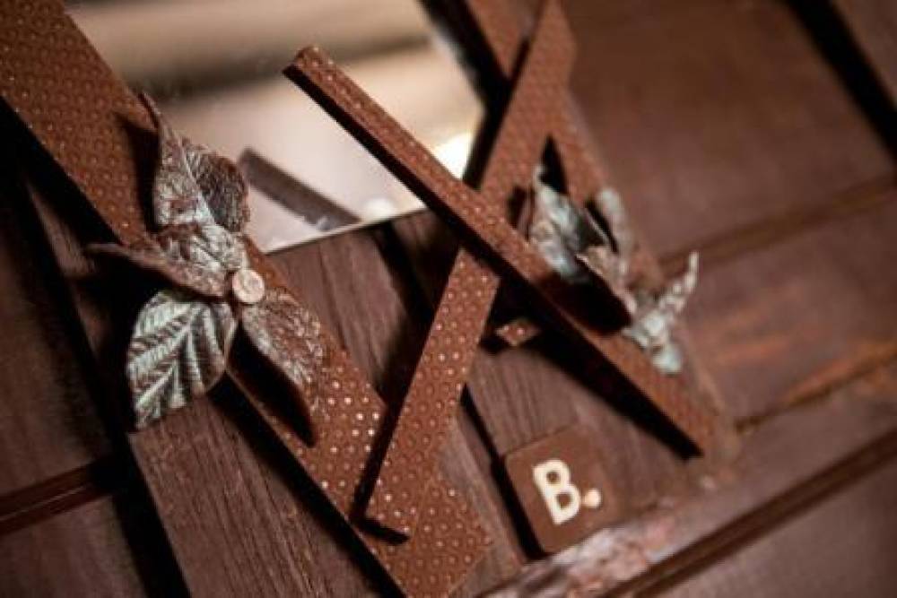 Əsl təbii şokoladla saxtanı necə ayırd edək?