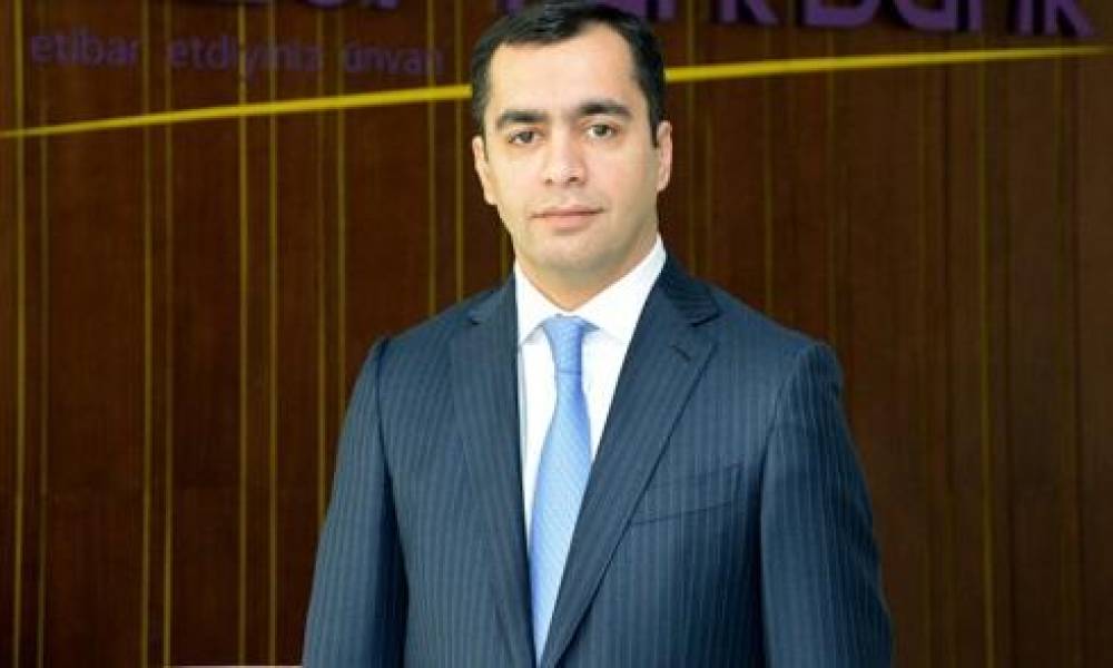 Fərhad Adıgözəlov idarə rəisini vəzifəsindən azad etdi