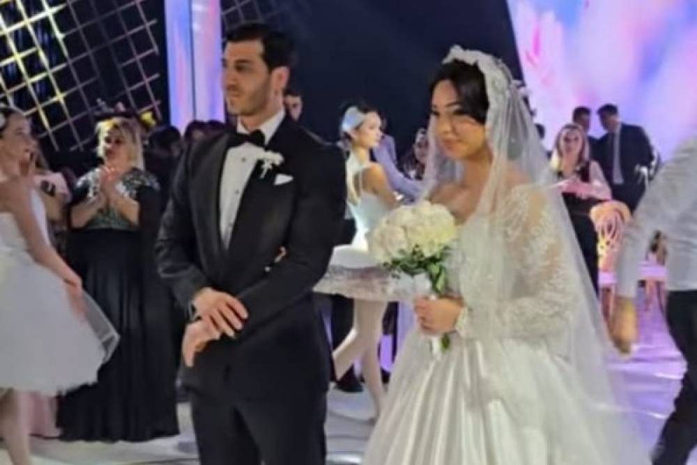 Xalq artistinin ailəsində xoş gün - VİDEO