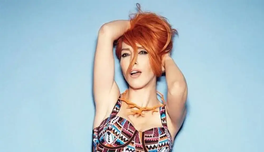 Məşhur müğənni Ərdoğana görə istintaqa çağırıldı