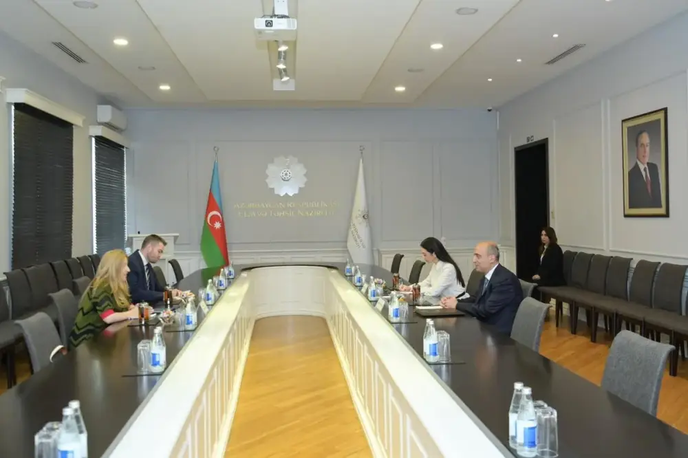 Yunanıstan və Azərbaycan təhsil sahəsində əməkdaşlığı müzakirə ediblər