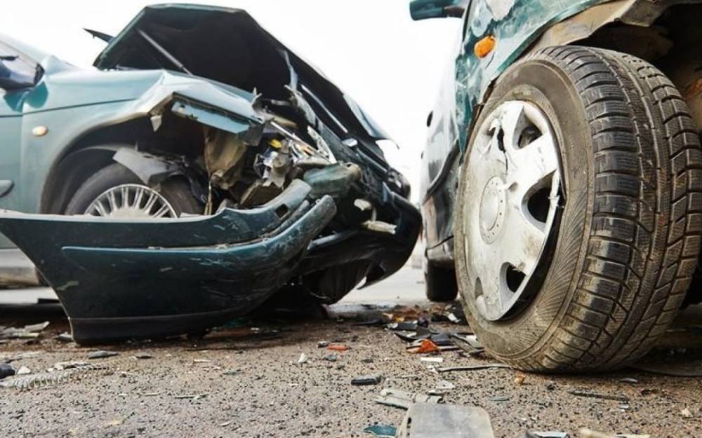 Mingəçevirdə iki avtomobil toqquşub, xəsarət alan var