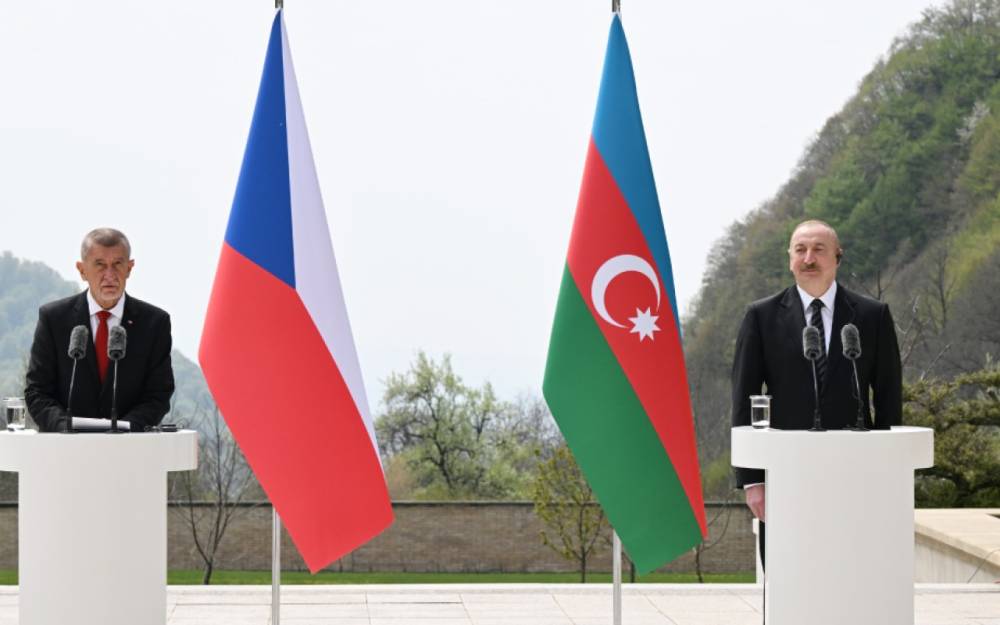 "Milli enerji operatormuz Azərbaycandan təbii qaz almaq niyyətindədir" - Babiş