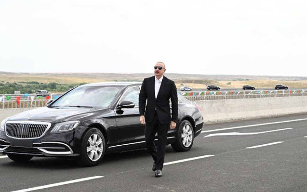 Prezident Ermənistana pulsuz silah verilməsinin məqsədini açıqladı