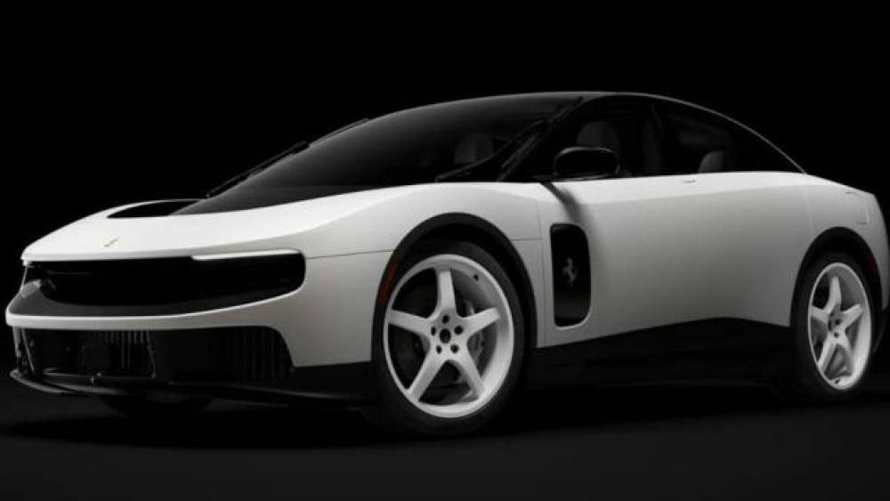 Ferrarinin ilk elektrik avtomobili 40 milyon dollara satıldı