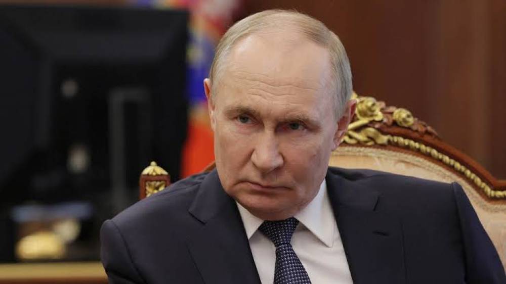 Putin atasının qan donoru olduğunu açıqlayıb
