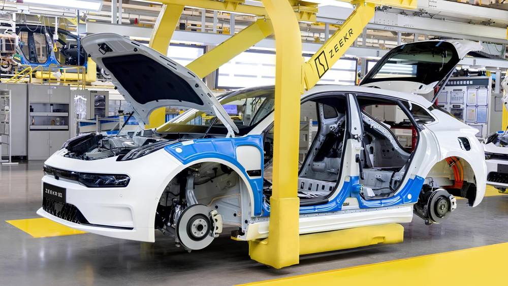 Geely lüks avtomobilləri Volvo zavodlarında istehsal edəcək