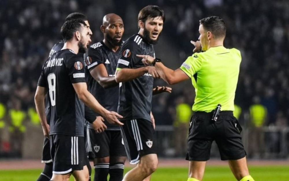 "Qarabağ" "Ayaks"la oyuna görə cərimələndi