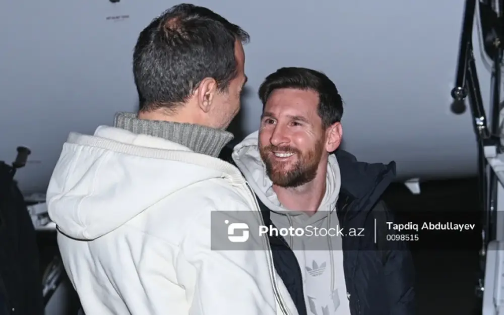 Messi və komanda yoldaşları Bakıda - FOTOLAR