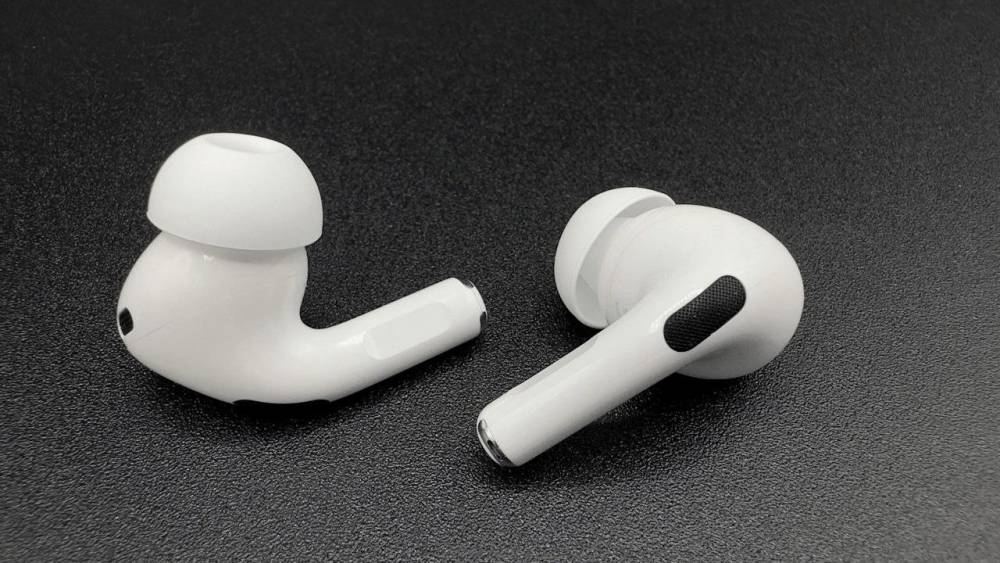 AirPods Pro-da yenilik: Ürək döyüntüsü və temperaturu ölçmək olacaq