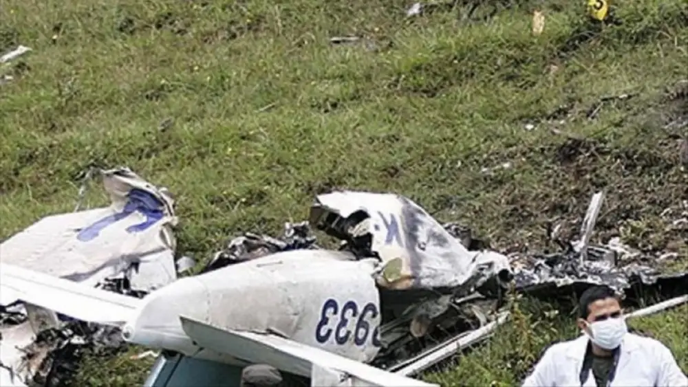 Meksikada dəhşətli təyyarə qəzası - Sağ qalan yoxdur 