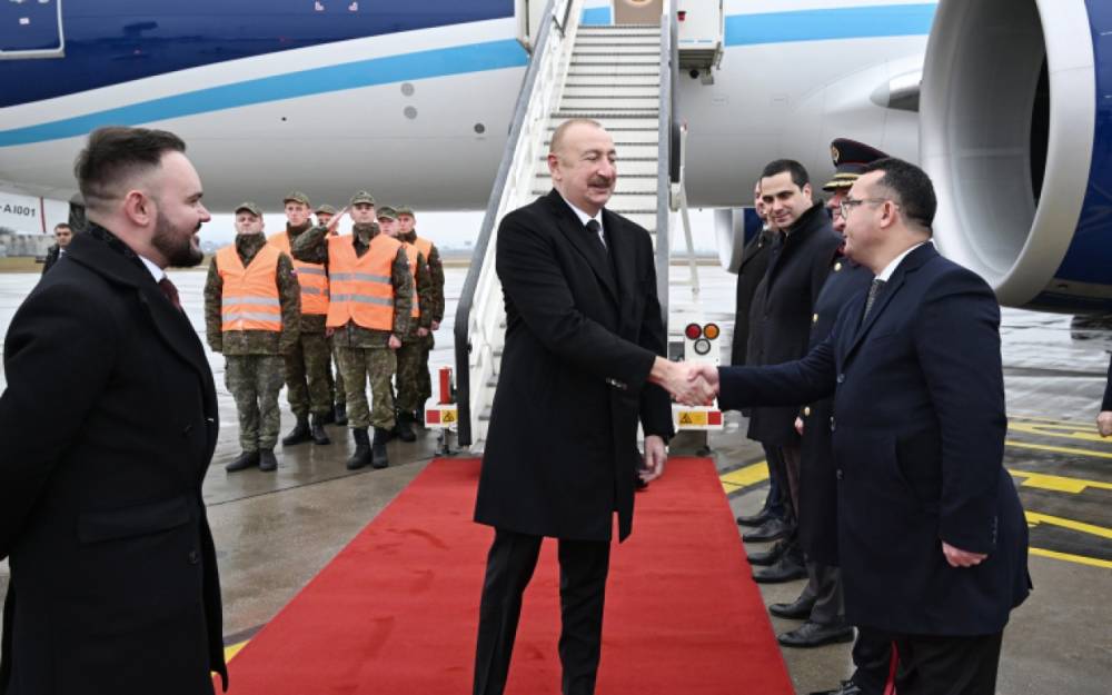 Prezident Slovakiyaya səfər etdi - FOTOLAR