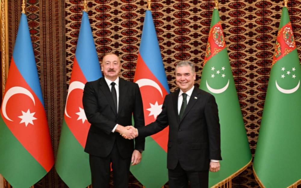 Prezident Berdiməhəmmədova zəng etdi - Türkmənistana gedə bilməyəcək