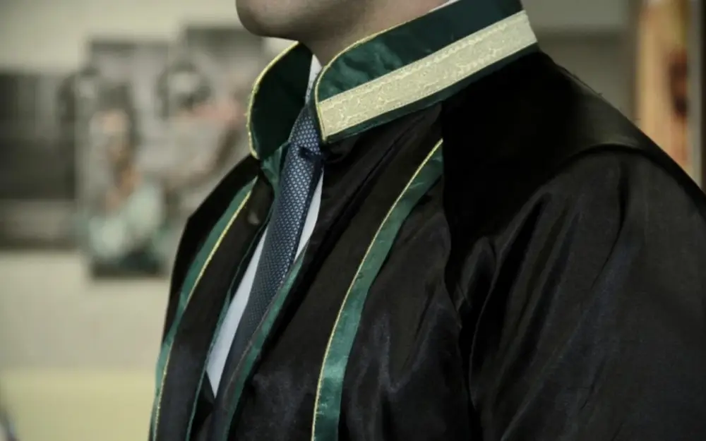 Azərbaycanda bir vəkilə xəbərdarlıq edildi - Digəri cərimələndi