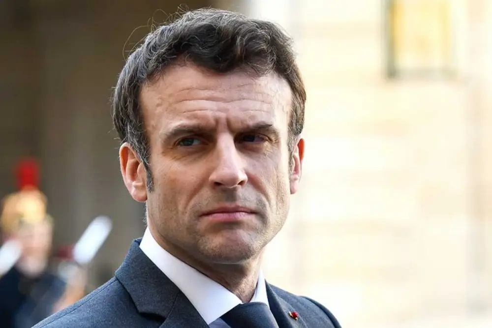 Makron Aİ-ni dialoqa çağırdı 