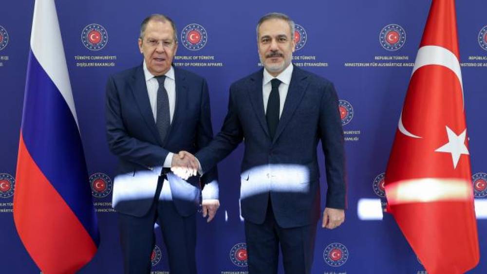 Lavrov: Türkiyə ilə hər sahədə əlaqə saxlayırıq