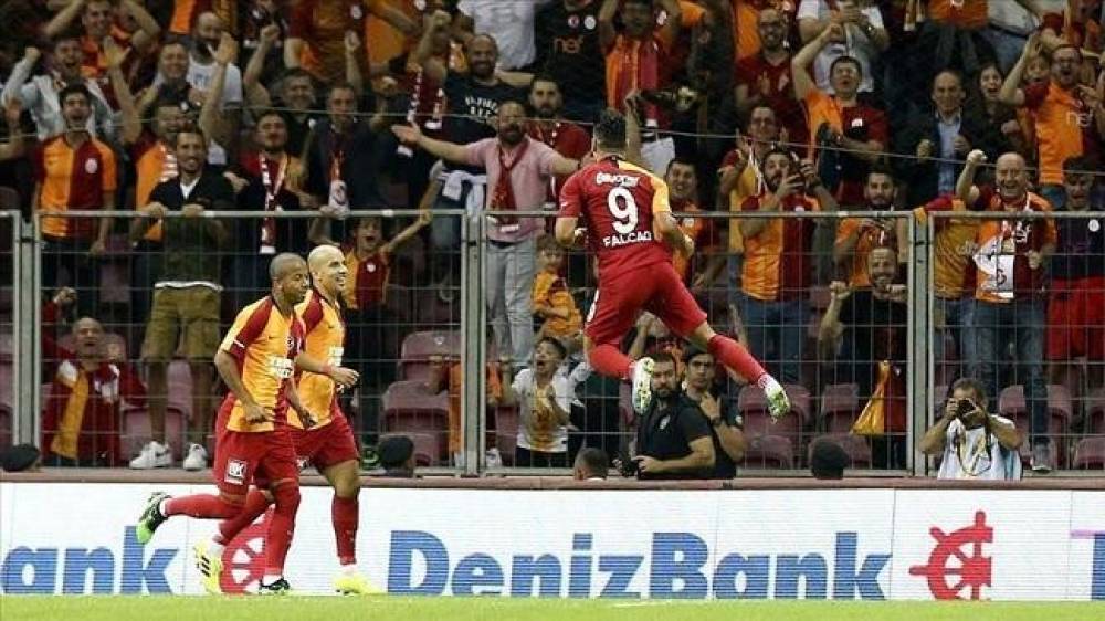 “Qalatasaray" keçmiş futbolçusunu geri qaytardı