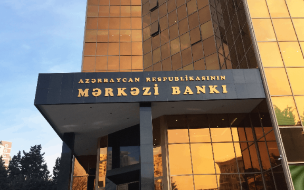 Azərbaycanda 2 bankın vəzifəli şəxsləri cəzalandırıldı