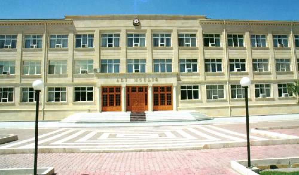 Naxçıvan Ali Məclisi deputatlarının köməkçiləri olacaq