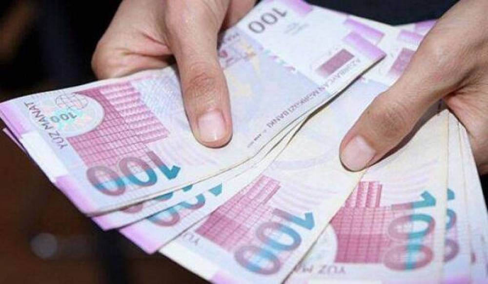 75 yaşlı kişinin 1200 manatını oğurladı, saxlanıldı