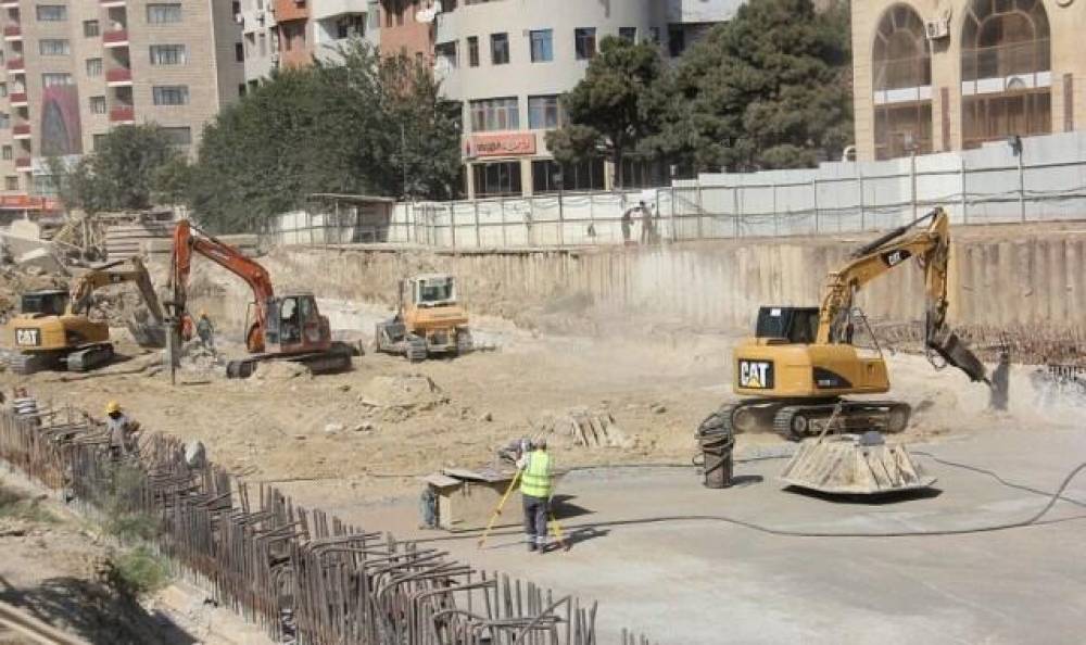 AİİB Bakıda metrostansiyaların tikintisini maliyyələşdirə bilər