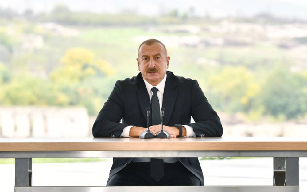 Dövlət başçısı Aşağı Oratağ kəndində - FOTO