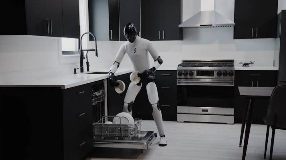 Dünyanın ən həssas insansı robotu təqdim edildi