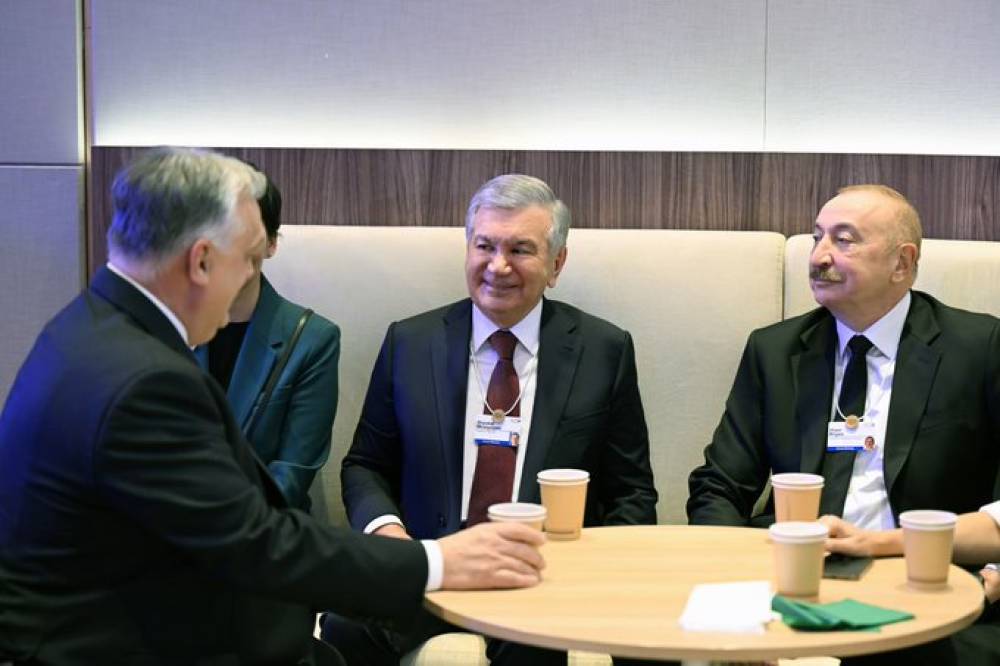 İlham Əliyevin iştirakı ilə üçtərəfli görüş keçirilib 