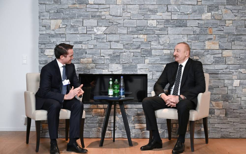 Prezident Davosda daha bir görüş keçirdi - FOTOLAR