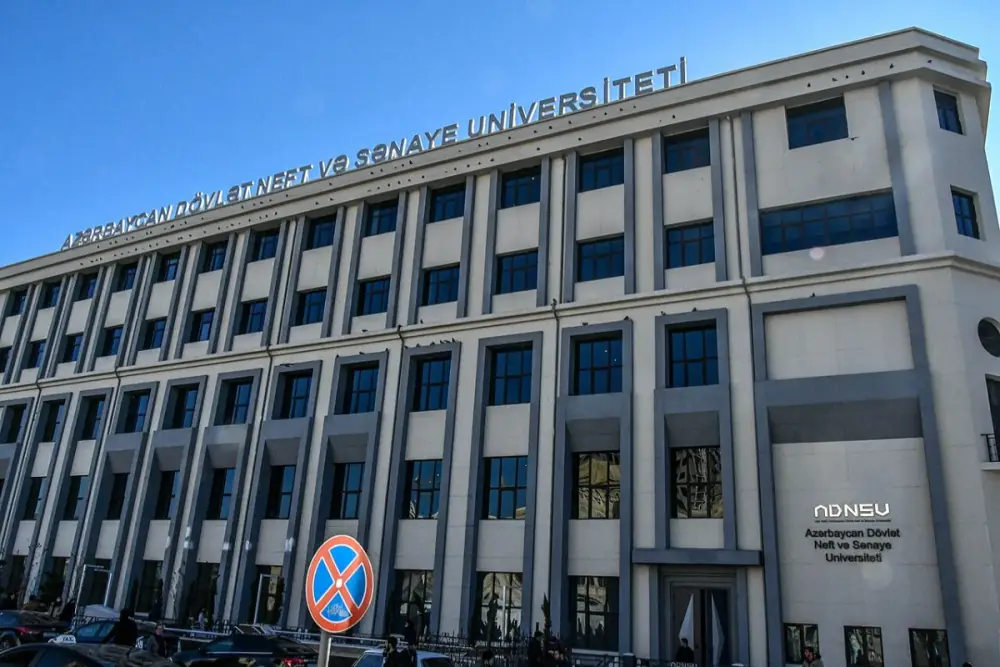 Azərbaycanda 105 yaşlı universitetin adı dəyişdirilir - RƏSMİ