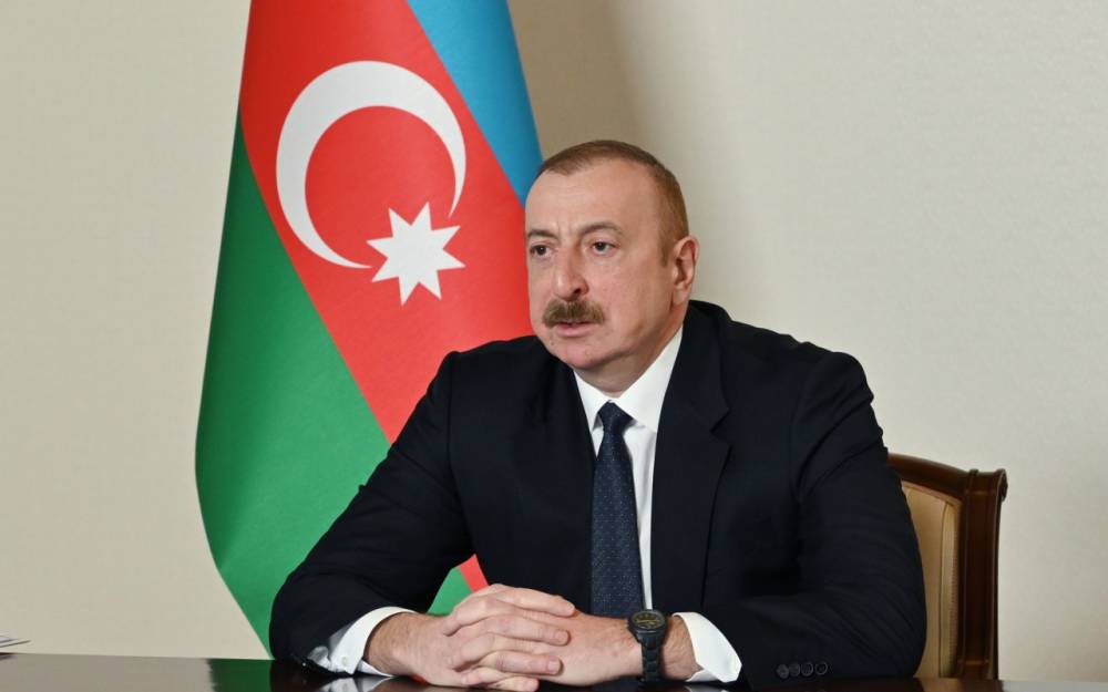 Prezident onlara diplomatik rütbələr verdi - SƏRƏNCAM