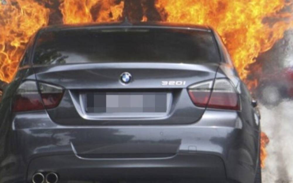 Bakıda "BMW" yandı - VİDEO