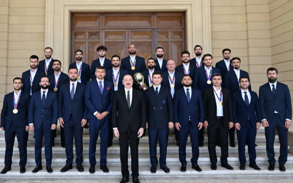 Prezident milli komandanın üzvlərini qəbul etdi