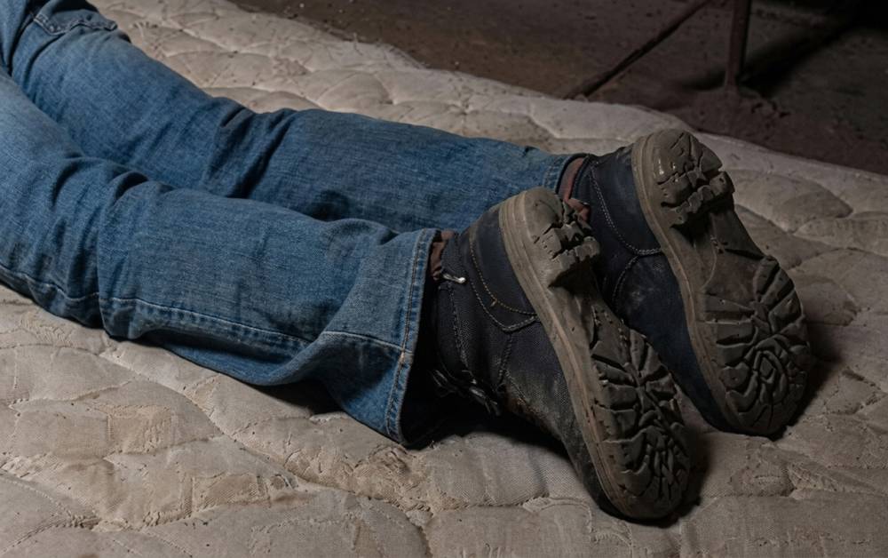 17 yaşlı oğlanın meyiti tapıldı