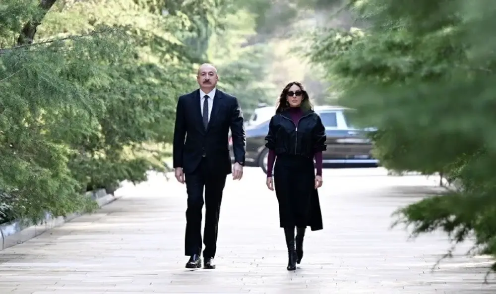 Prezident və xanımı Balayevlə vida mərasiminə əklil göndərdi