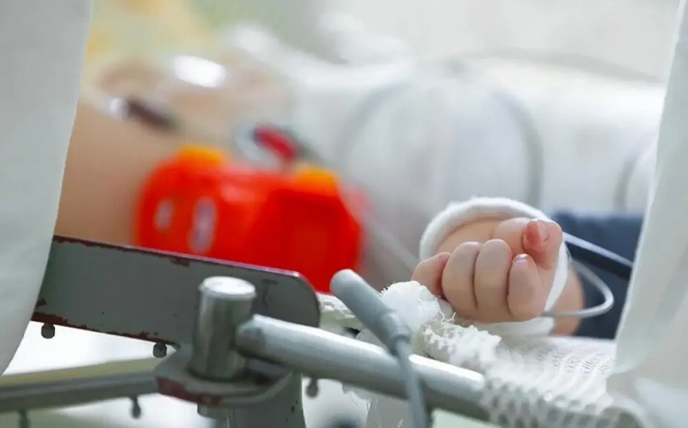 Qobustanda azyaşlı qız yanıq xəsarətləri alıb