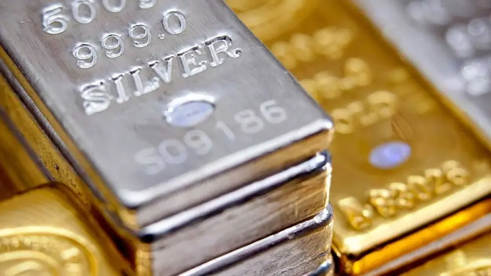 Gümüş və qızıl ucuzlaşıb