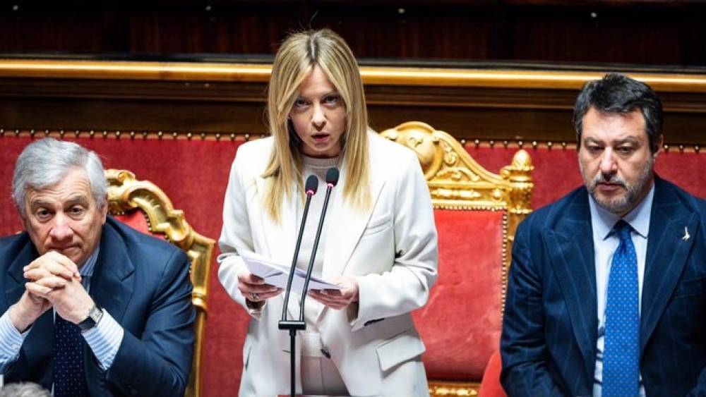 Meloni İranda məktəbə edilən hücumu PİSLƏDİ