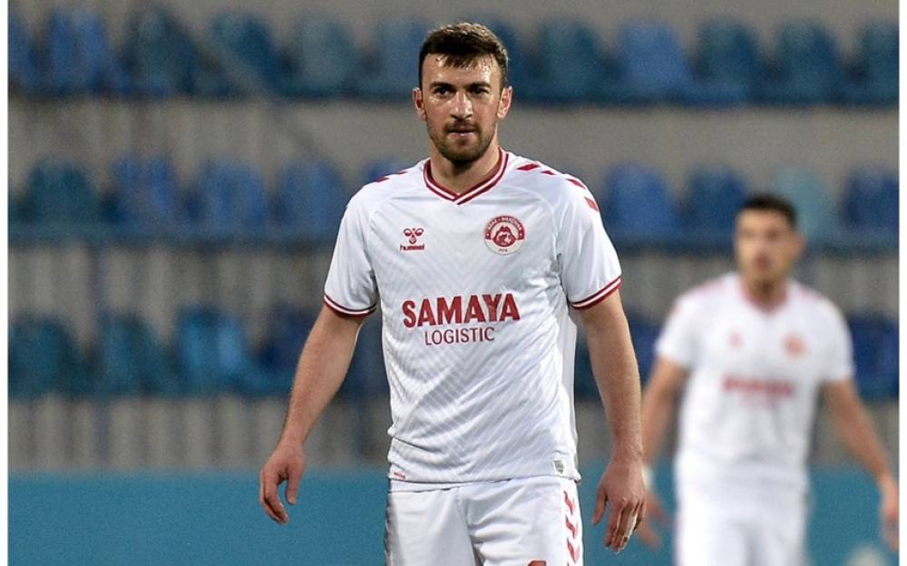 Qara Qarayev: "Azərbaycan futboluna layiq olmağa çalışmışam"