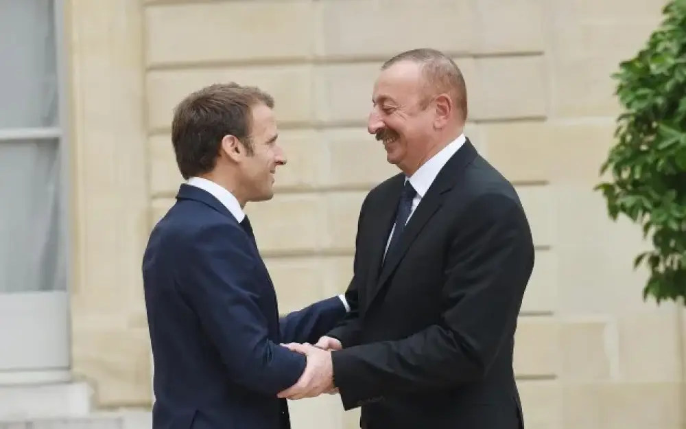 Makrondan İlham Əliyevə təbrik məktubu