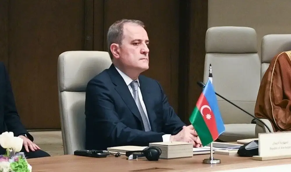 Ceyhun Bayramov Nyu Yorka getdi