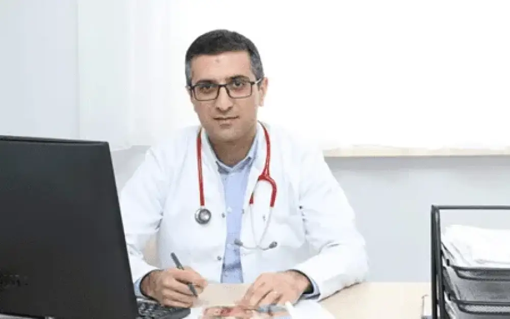 Azər Əhmədov vəzifəsindən azad edildi