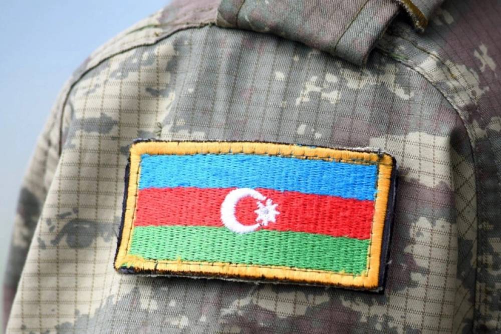 Zabitlərin dinc dövrdəki hərbi xidmət müddətinin 6 ay azaldılması ilk oxunuşda qəbul edilib