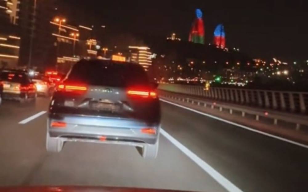 Nömrəsiz avtobus zolağına daxil olan sürücü qazi imiş