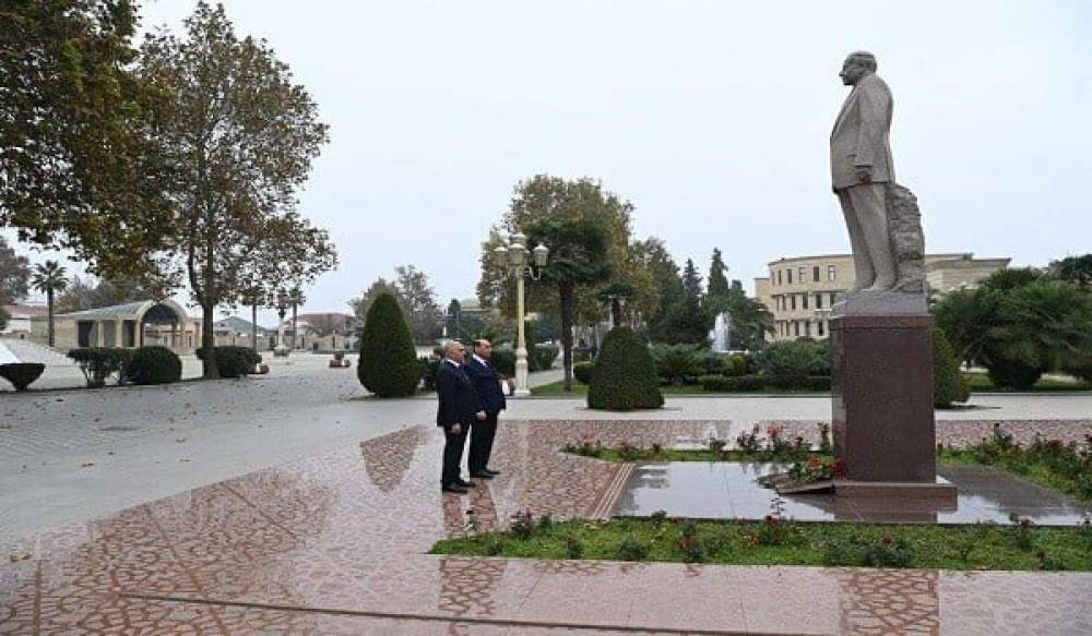 Vüqar Əhmədov Bərdədə vətəndaşları qəbul etdi