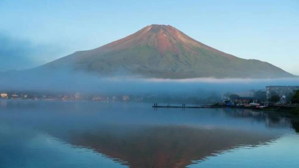 Fuji dağı əvvəlkindən daha uzun müddət qarsız qaldı