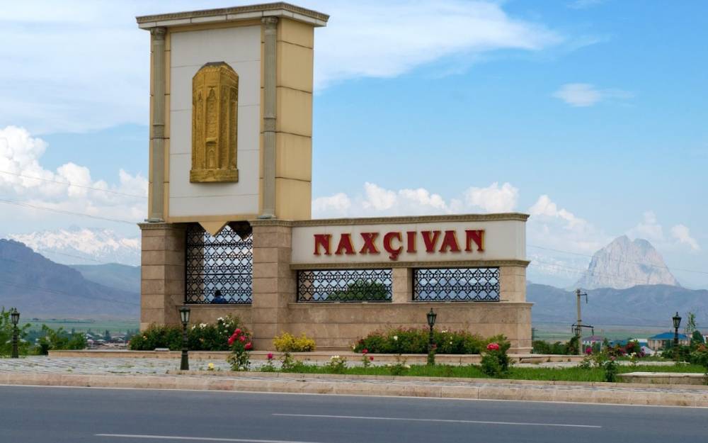 Naxçıvanda bu şəxslər təltif edildi - SİYAHI