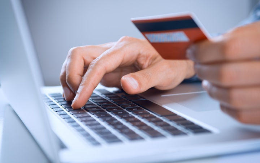 Bank kartlarından oğurluq edənlər saxlanıldı