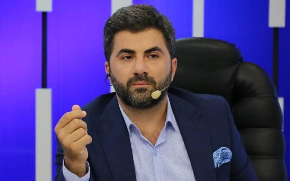 Zaur Baxşəliyevi məhkəməyə verdilər